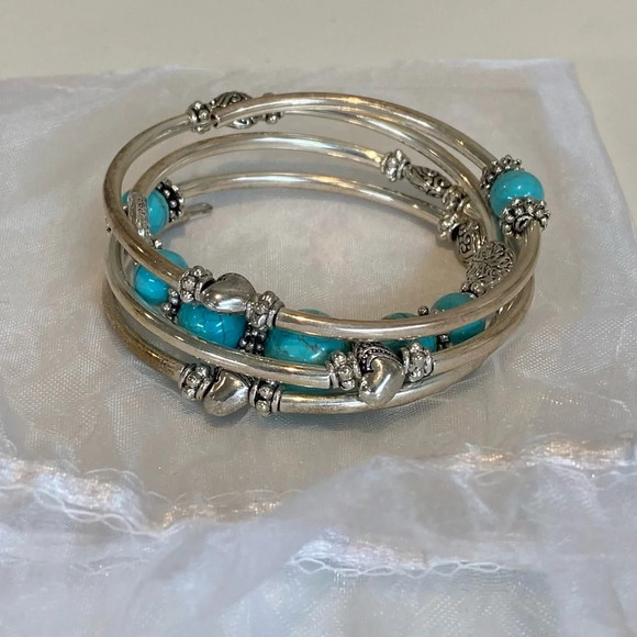 SLINKY BRACELET Women’s Coil Style‎ Bracelet with Charms Turquoise NWOT - Picture 3 of 4